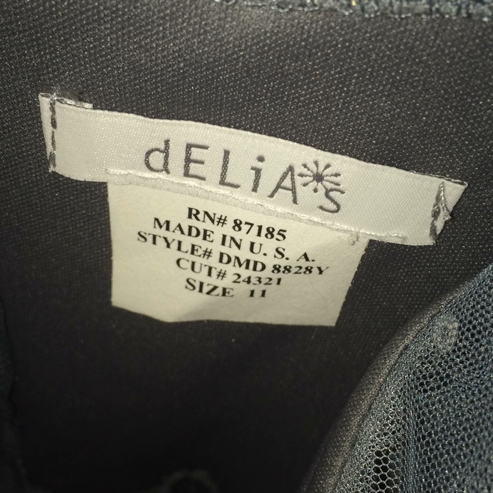 sequenced dress. - Picture 3 of 3